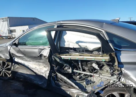 2013 Hyundai Sonata Se 2.0T z USA, uszkodzony, nr VIN 5NPEC4AB6DH741699